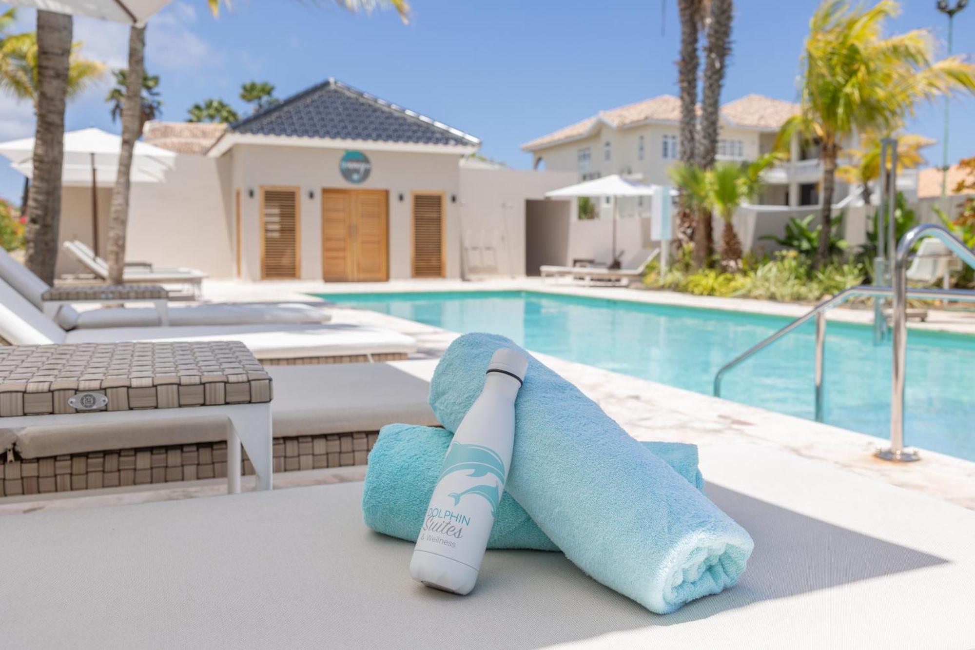 Dolphin Suites&Wellness Willemstad Exterior foto